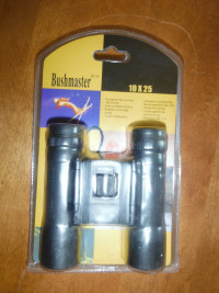 New Bushmaster Binoculars 10 x 25 With Case