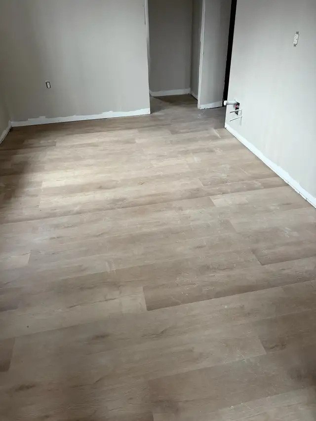 Bathroom Renovations | Basement Finishing | Flooring | Painting in Renovations, General Contracting & Handyman in Mississauga / Peel Region - Image 7