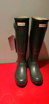 hunter boots size 6 new