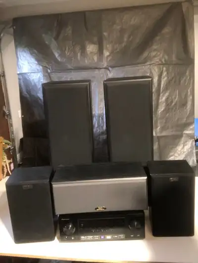 Speakers  / Home Theatre Sound System