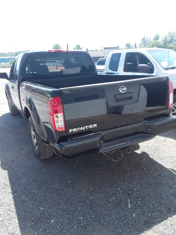 2018 nissan frontier 2 wheel drive 4 cylinder in Cars & Trucks in Peterborough - Image 2