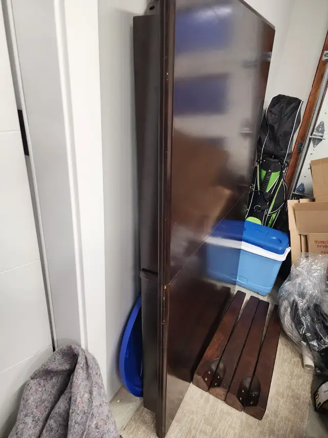 Wood Table in Dining Tables & Sets in Cowichan Valley / Duncan - Image 3