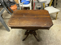 Small table 
