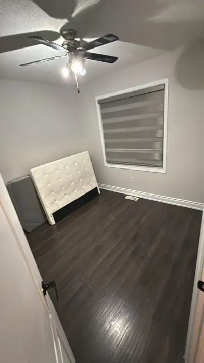 Private room available •5 min drive to Trinity mall • shared washroom and kitchen •Easy access to bu...