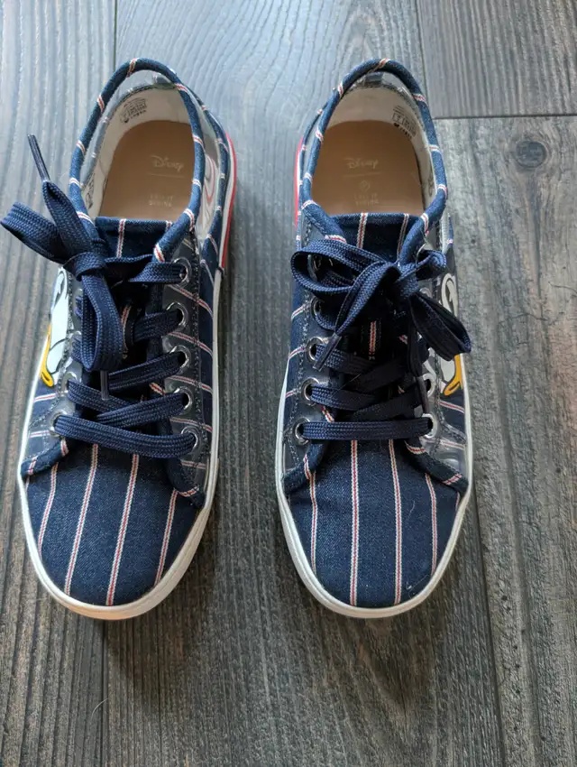 Running shoes in Women's - Shoes in Winnipeg - Image 6