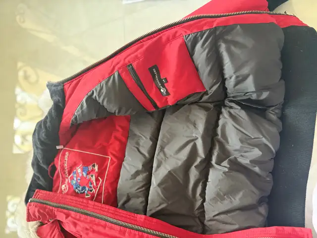 Kids Large Moose Knuckle jacket in Kids & Youth in Oshawa / Durham Region - Image 6
