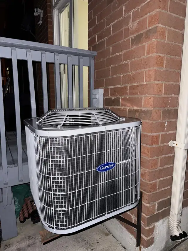 Air conditioner air conditioner air conditioner air conditioner  in Refrigerators in Oakville / Halton Region - Image 3
