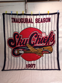 Rare 1997 Syracuse Inaugural Season Knit Blanket - Very Thick