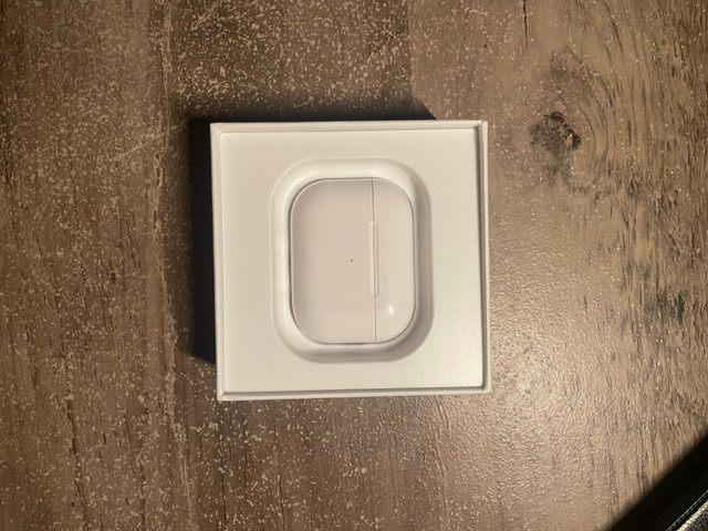 (BRAND NEW) Airpod Pros 2nd gen in Headphones in City of Halifax - Image 4
