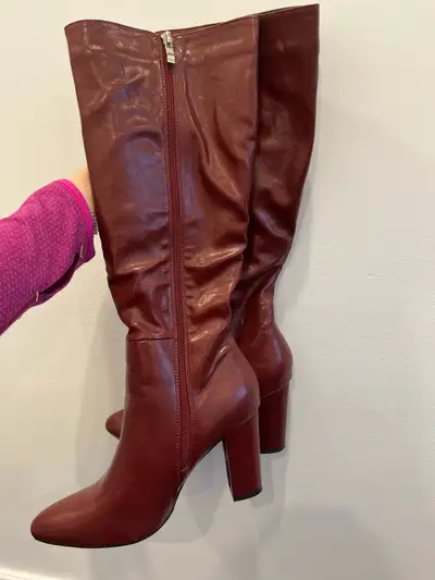 Bottes Hautes, View more