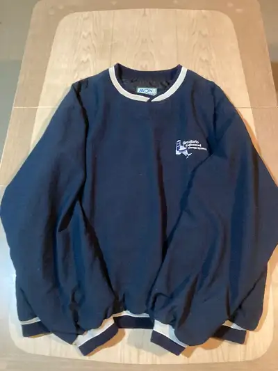Men’s XL Pullover for Golf or other uses. Only worn a few times., View more
