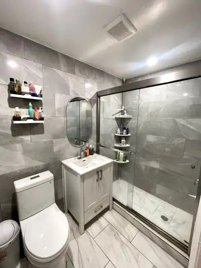 2 1/2 Apartment (1 bedroom & 1 kitchen) - Near Metro Plamondon