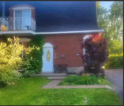Boisbriand, 5 1/2 haut de duplex