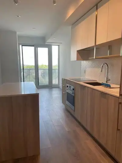 ONE BEDROOM CONDO AVAILABLE IMMEDIATELY - YONGE AND FINCH