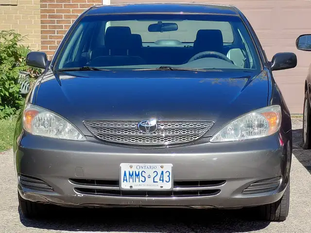 2002 TOYOTA CAMRY LE V6