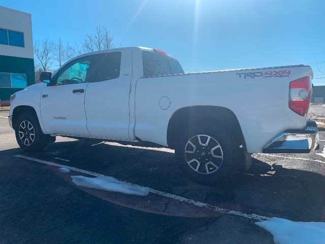 2018 Toyota Tundra SR5 4x4 5.7 in Cars & Trucks in Moncton - Image 4