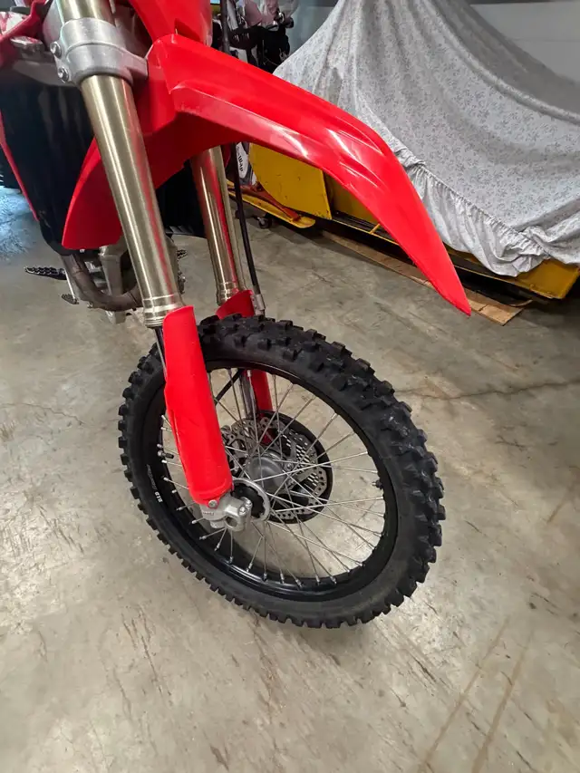 2022 CRF 450R in Dirt Bikes & Motocross in Muskoka - Image 8