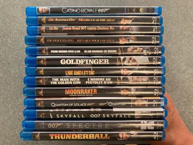 James Bond Blurays EUC Skyfall Die Another Day Quantum of Solace63347537223169121