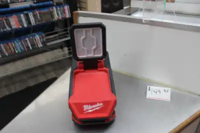 Milwaukee M18 ROVER Clamping Flood Light, View more