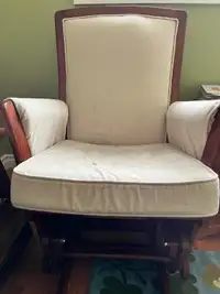 Glider (chair)