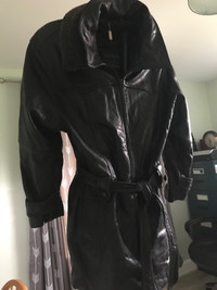 Women 100%leather black coat /removable lining and collar .sz10