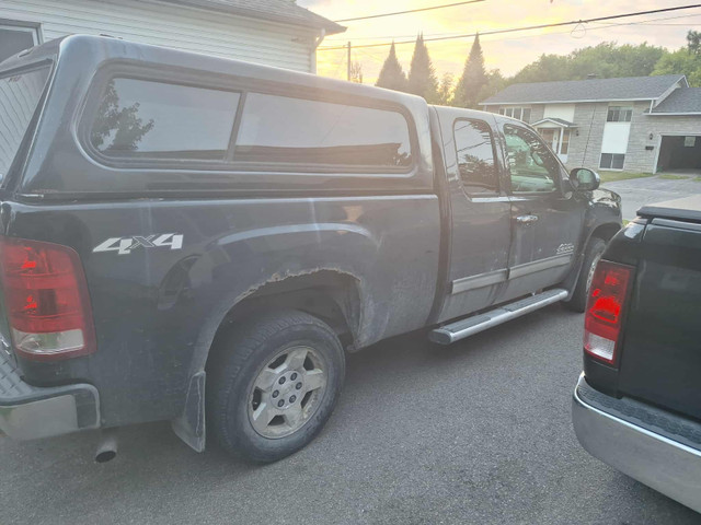 Gmc in Cars & Trucks in Gatineau
