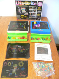 Lite-Brite Toy with Lots of Pegs