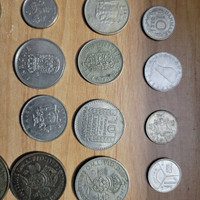 WORLD CIRCULATED COIN LOT FOR SALE