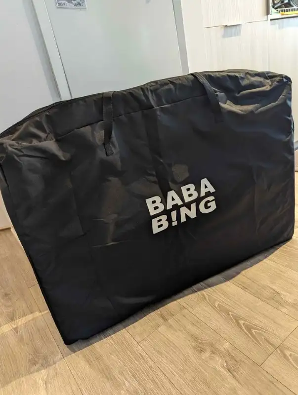 LN Travel Crib with waterproof sheets! in Cribs in City of Toronto - Image 8