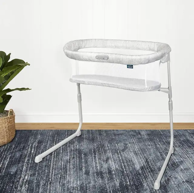 HALO  BassiNest Flex, Adjustable Portable Travel Co Sleep Crib in Cribs in Markham / York Region - Image 3
