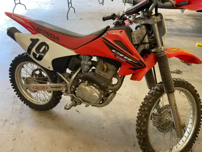 Bike stored away for the last eight years needs battery and carburetter cleaned. Very good condition...