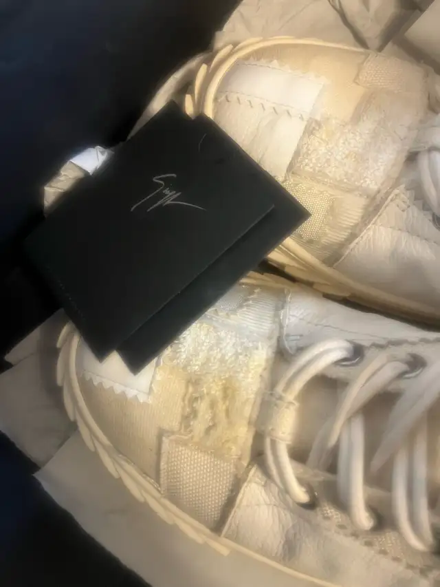 buyers discount, Giuseppe sneakers, White leather, Size 13 in Men's Shoes in City of Toronto - Image 4