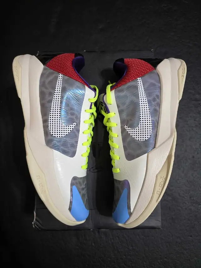 Kobe 5 PJ Tucker size 8 in Men's Shoes in Mississauga / Peel Region - Image 4