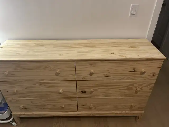 IKEA TARVA 6-drawer chest, pine, 151x92 cm (59 1/2x36 1/4") in Dressers & Wardrobes in Oakville / Halton Region - Image 3