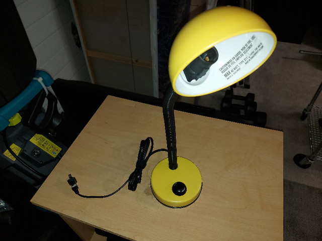 early 80's ikea desk lamp---in perfect condition in Indoor Lighting & Fans in Owen Sound - Image 3