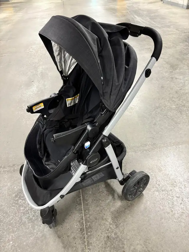Stroller and car seat assembly - Graco in Strollers, Carriers & Car Seats in Laval / North Shore - Image 8