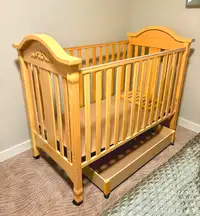 Baby Solid Wood Crib with Mattress