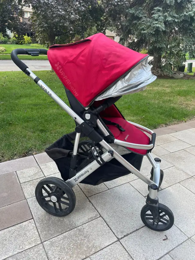 2013 Uppababy Vista Stroller, bassinet, and accessories in Strollers, Carriers & Car Seats in Mississauga / Peel Region - Image 2