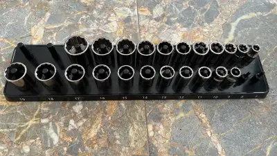 Craftsman Socket Set SAE (11 sockets) Metric (11 sockets) 3/8” driver 12 point Includes plastic orga...