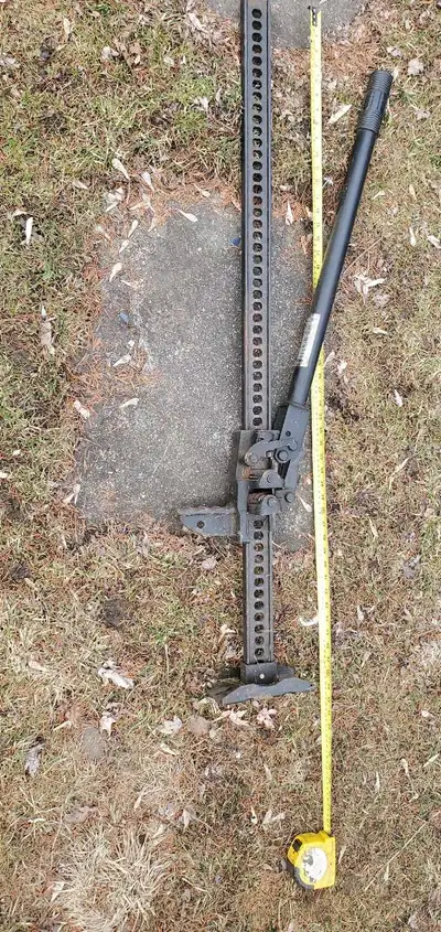 This Hi-Lift Jack is ready to tackle any off-road challenge! It's in used condition, but it's fully...