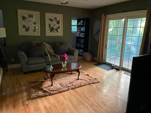 2 Bedroom Apartment - Close to Downtown/Old South