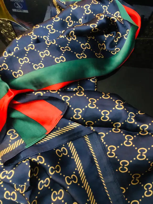 Gucci Scarf 100% silk