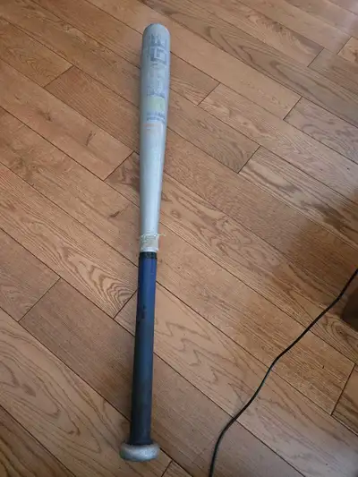 EASTON EDGE Aluminum Softball Bat 29", 23 oz.". Barrhaven
