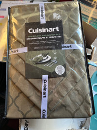 Cuisinart tablecloth & napkin set 