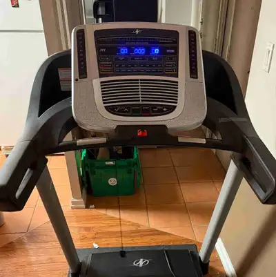 $600 OBO Works perfectly, I just don’t need it anymore. 10mph top speed, 10% top incline. Pick up on...