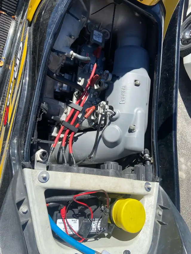 2006 Yamaha Waverunner in Personal Watercraft in Barrie - Image 6