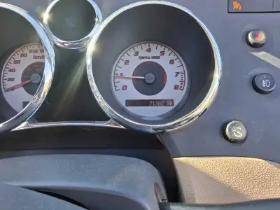2006 Pontiac Solstice Base Model 71,000 km Jet Black Excellent Condition, Minor Paint touch ups, eas...