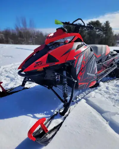 Will to pay $8,000 to $11,500 for an red 2023 arctic cat riot 8000 like the pictures in good running...