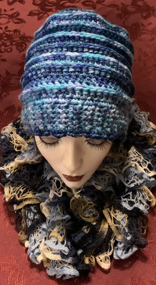 Crocheted (Slightly/Super) SLOUCHY HATS! Crafted by me! NEW! in Women's - Tops & Outerwear in Hamilton - Image 7