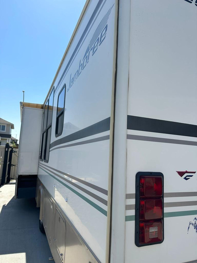 CLASS C JAMBOREE V10 RVs & Motorhomes Saskatoon Kijiji